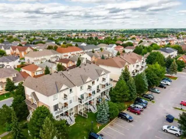 2 Bedroom Apartment Ottawa ON 99676516