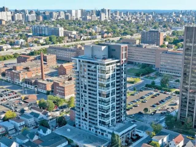 2 Bedroom Apartment Ottawa ON 102794787