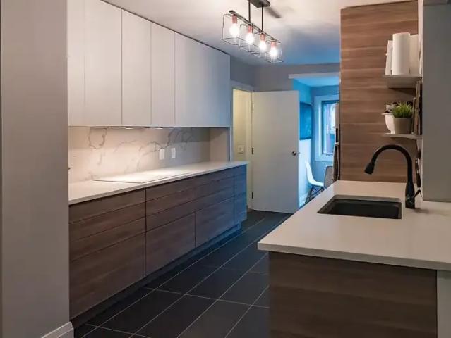 2 Bedroom Apartment Ottawa ON 102018538