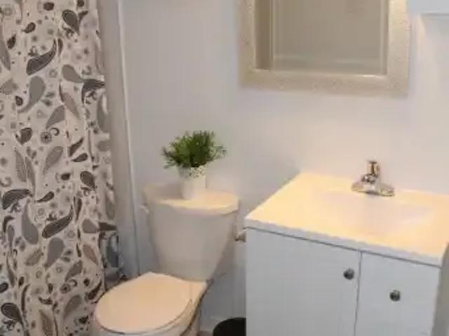 2 Bedroom Apartment Ottawa ON 105008411