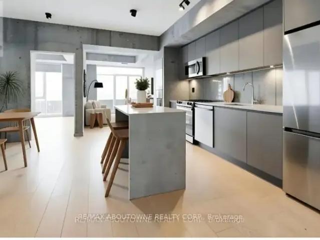 2 Bedroom Apartment Oakville ON LS102578861