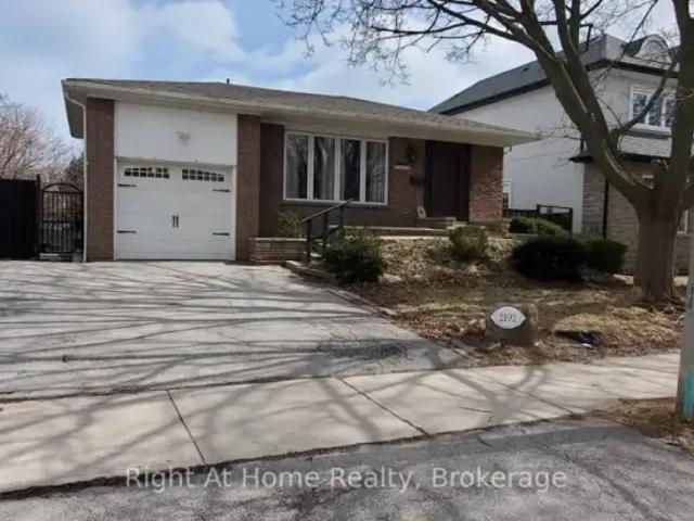 2 Bedroom Apartment Oakville ON 101090289
