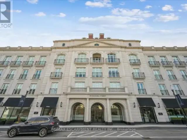 2 Bedroom Apartment Oakville ON 102578852