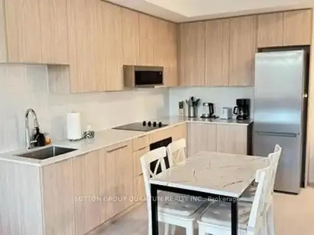 2 Bedroom Apartment Oakville ON 102578876