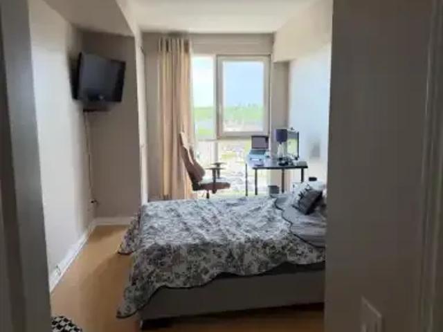 2 Bedroom Apartment Oakville ON 102883660