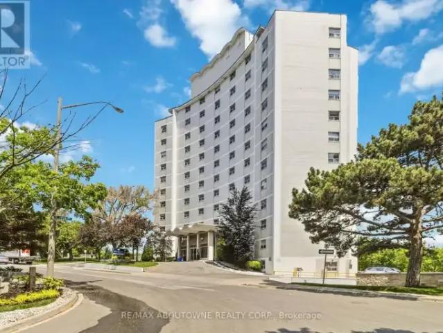 2 Bedroom Apartment Oakville ON 103322739