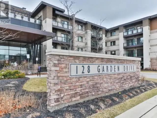2 Bedroom Apartment Oakville ON 104864244