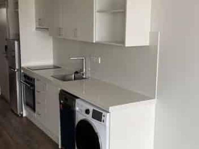 2 Bedroom Apartment on the Edge of CBD