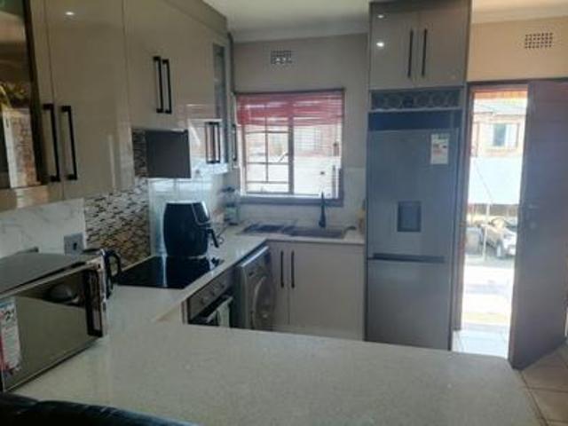 2 bedroom apartment on the market in.