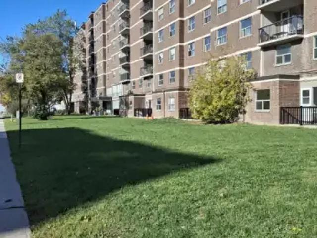 2 Bedroom Apartment Oshawa ON LS96586854