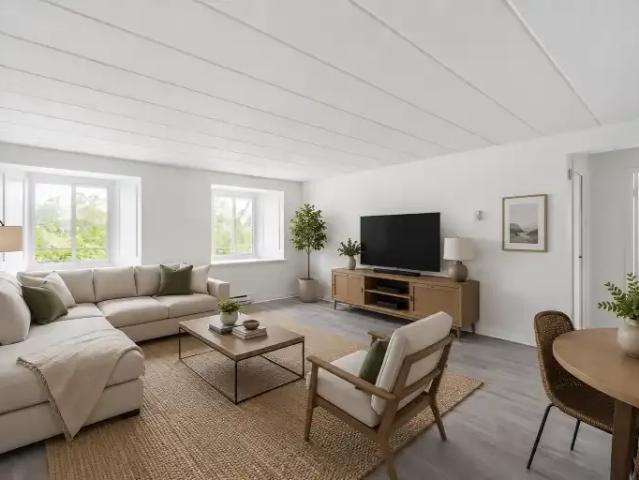 2 Bedroom Apartment Aylmer QC 104710875