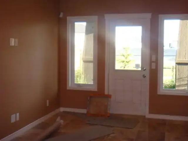2 Bedroom Apartment Airdrie AB 104753827