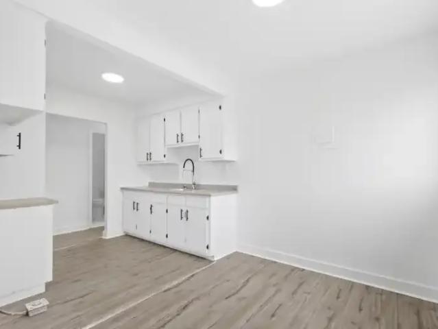 2 Bedroom Apartment Anjou QC 103594175