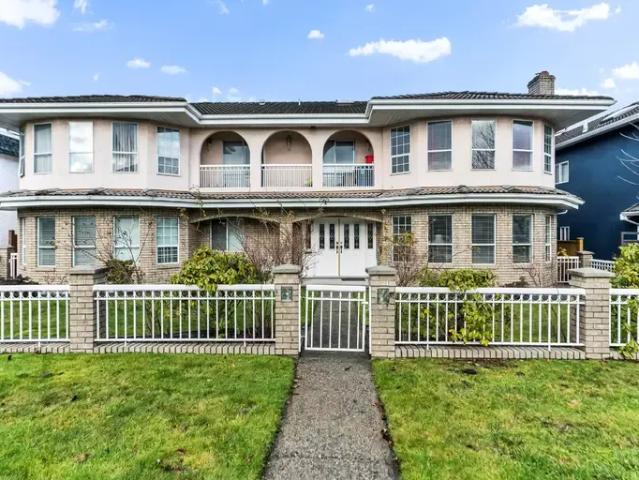 2 Bedroom Apartment Burnaby BC 102845324