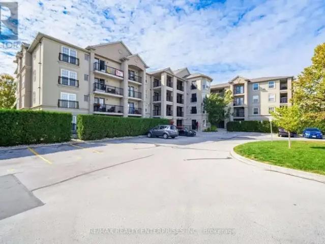 2 Bedroom Apartment Burlington ON 105198690
