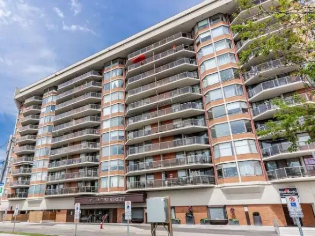 2 Bedroom Apartment Burlington ON 100668175