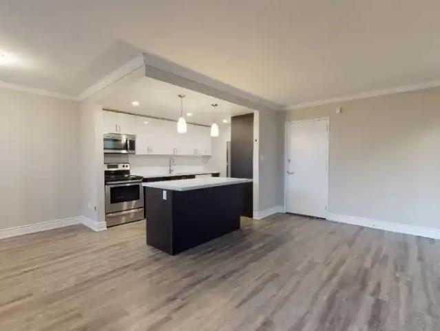 2 Bedroom Apartment Burlington ON 101474562