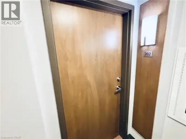 2 Bedroom Apartment Burlington ON 103338501