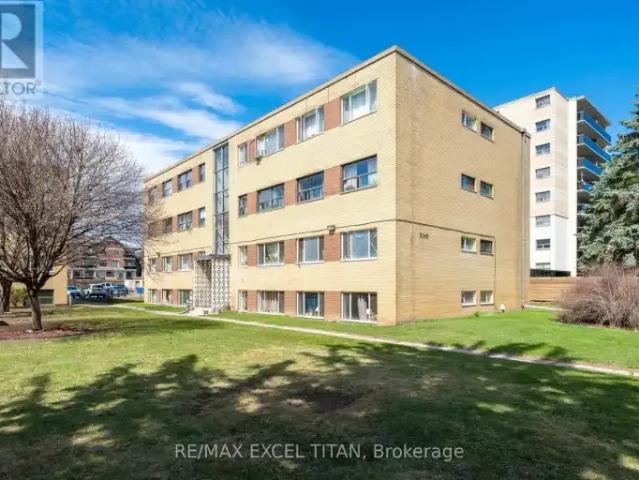 2 Bedroom Apartment Burlington ON 103840279