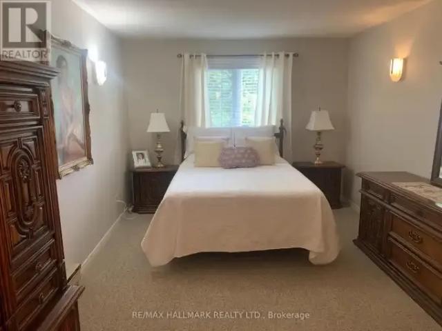 2 Bedroom Apartment Burlington ON 103879533