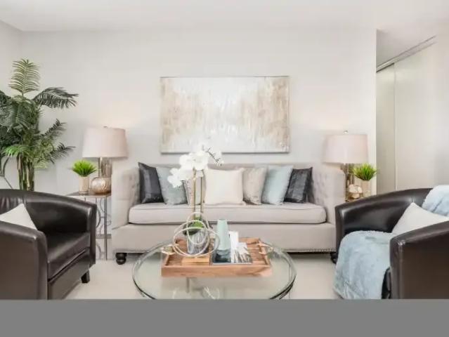 2 Bedroom Apartment Burlington ON LS99557687