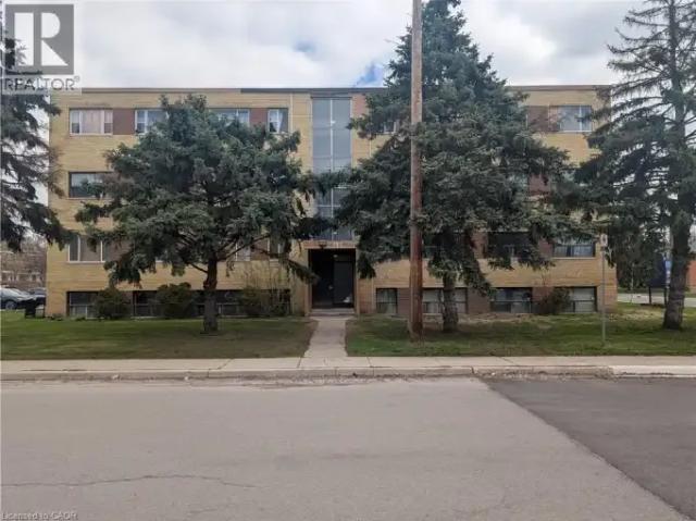 2 Bedroom Apartment Burlington ON LS101476016