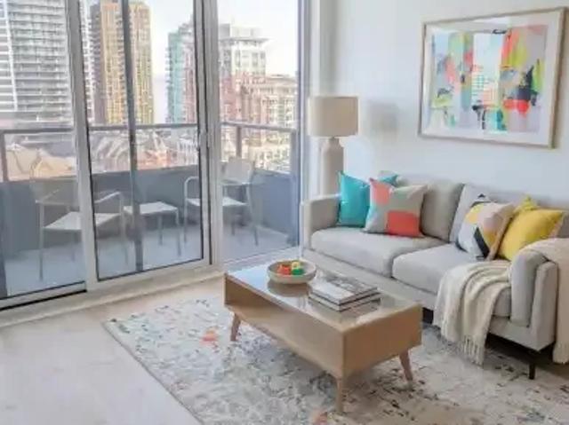 2 Bedroom Apartment Burlington ON LS101773598
