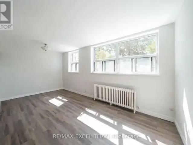 2 Bedroom Apartment Burlington ON LS101789801