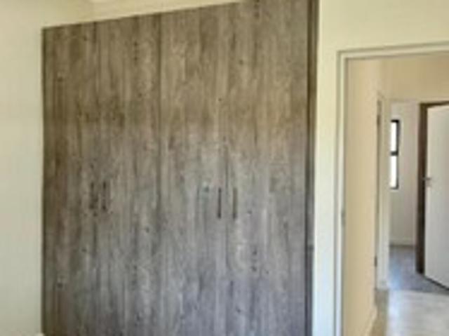 2 Bedroom Apartment Birchwood, Wetton