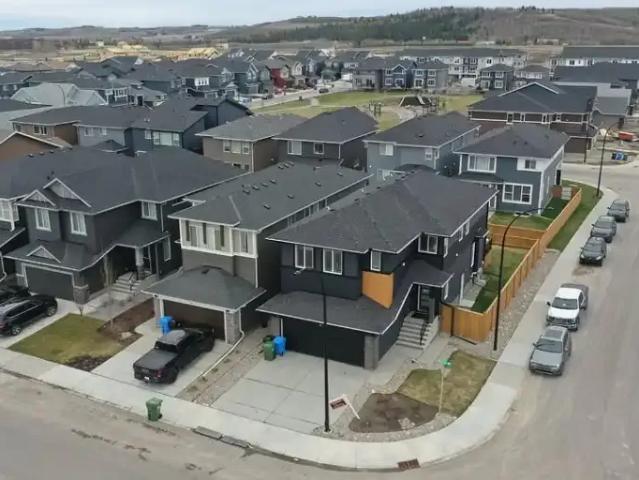 2 Bedroom Apartment Calgary AB 104067044