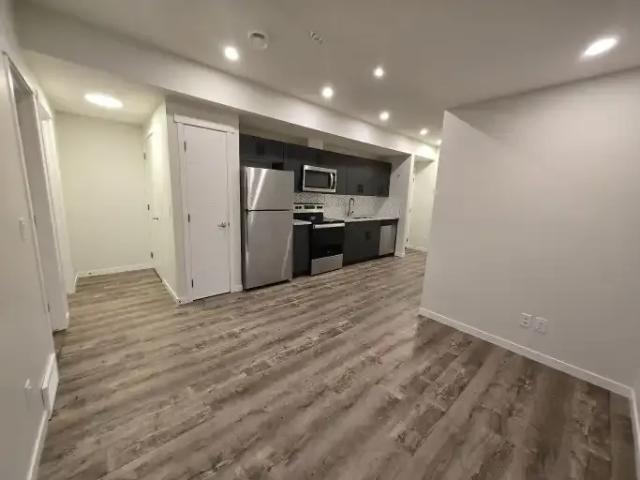 2 Bedroom Apartment Calgary AB 104178730