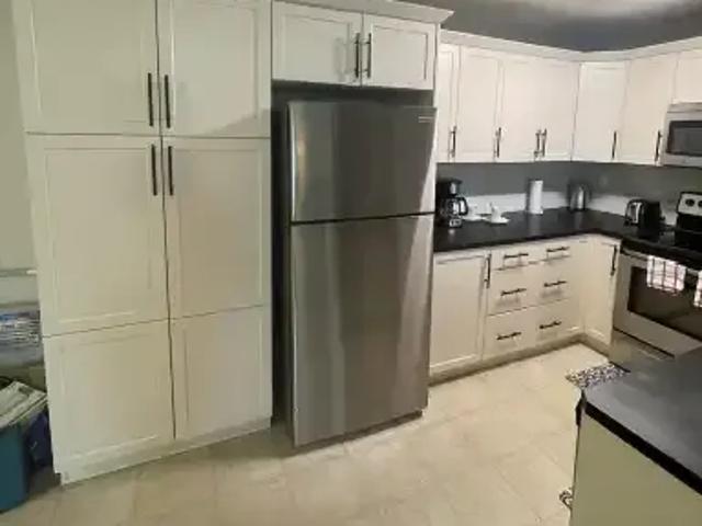 2 Bedroom Apartment Calgary AB 104179366
