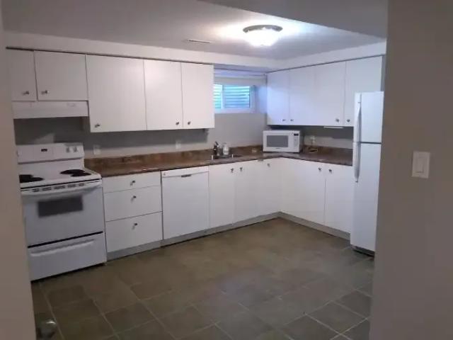 2 Bedroom Apartment Calgary AB 104179714