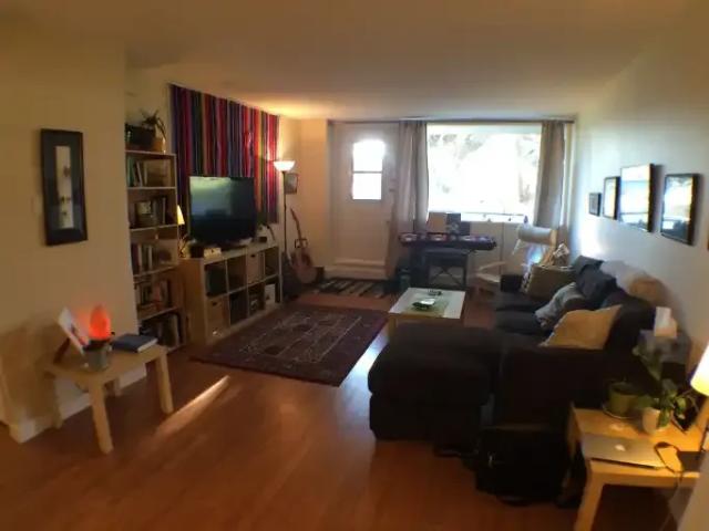 2 Bedroom Apartment Calgary AB 104179738