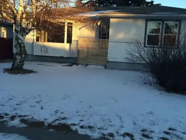 2 Bedroom Apartment Calgary AB 104179780