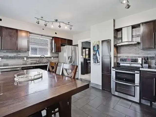 2 Bedroom Apartment Calgary AB 104180003