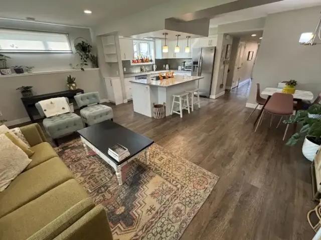 2 Bedroom Apartment Calgary AB 104180410