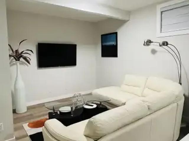 2 Bedroom Apartment Calgary AB 104180506