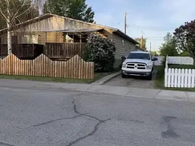 2 Bedroom Apartment Calgary AB 104180764