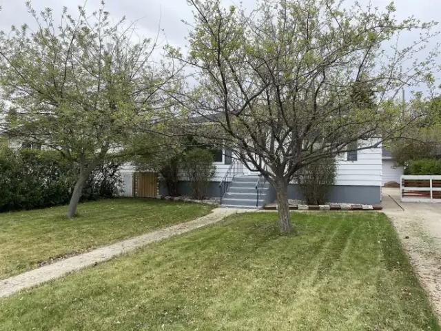 2 Bedroom Apartment Calgary AB 104181276