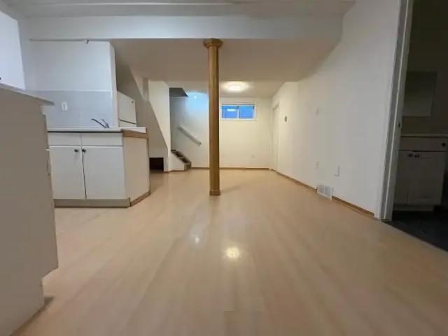 2 Bedroom Apartment Calgary AB 104181278