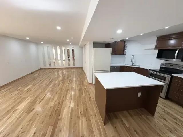 2 Bedroom Apartment Calgary AB 104181459