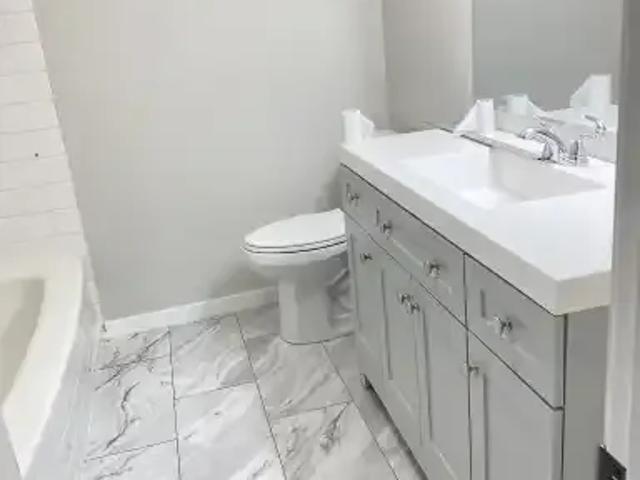 2 Bedroom Apartment Calgary AB 104181452