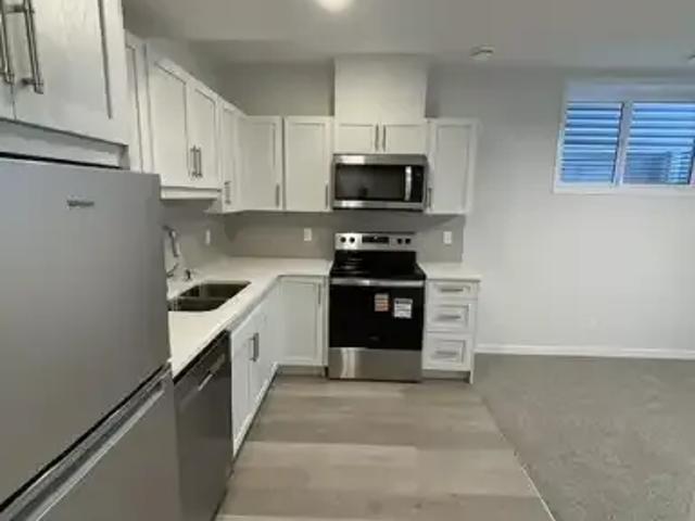 2 Bedroom Apartment Calgary AB 104181484
