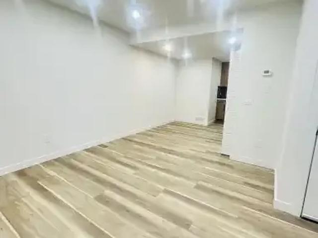 2 Bedroom Apartment Calgary AB 104181616