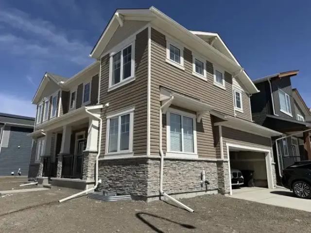 2 Bedroom Apartment Calgary AB 104181677