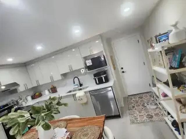 2 Bedroom Apartment Calgary AB 104181856