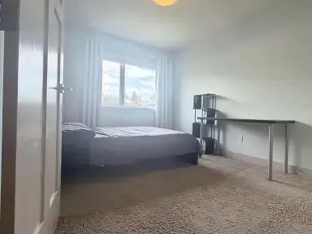 2 Bedroom Apartment Calgary AB 104181880