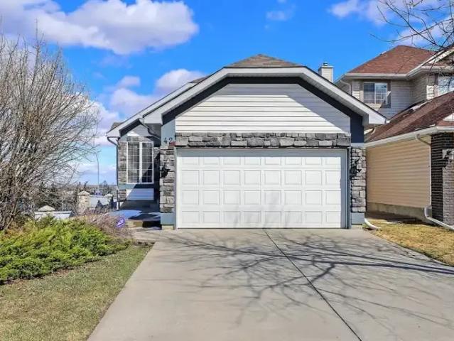 2 Bedroom Apartment Calgary AB 104183097