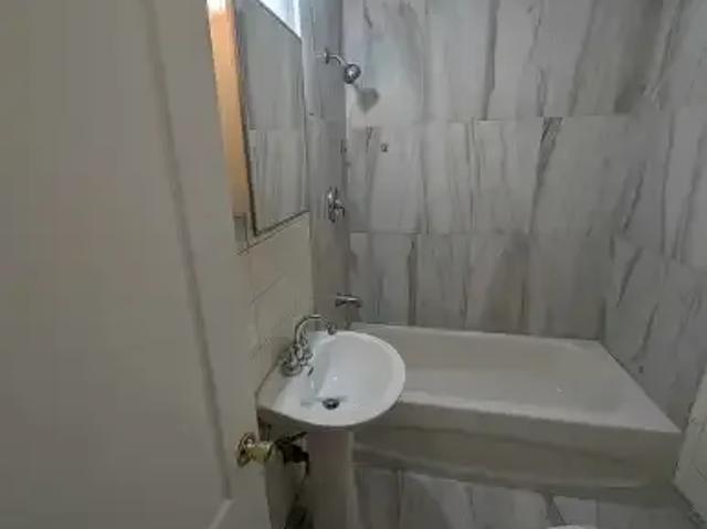 2 Bedroom Apartment Calgary AB 104224649